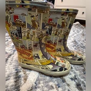 Women's Comic Print Rain Boots Vintage.